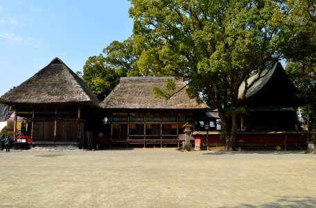 Aoi Aso-jinja, shaden-1