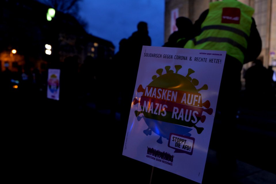 Antifascist protest Rosa-Luxemburg-Platz Berlin 2020-12-30 01