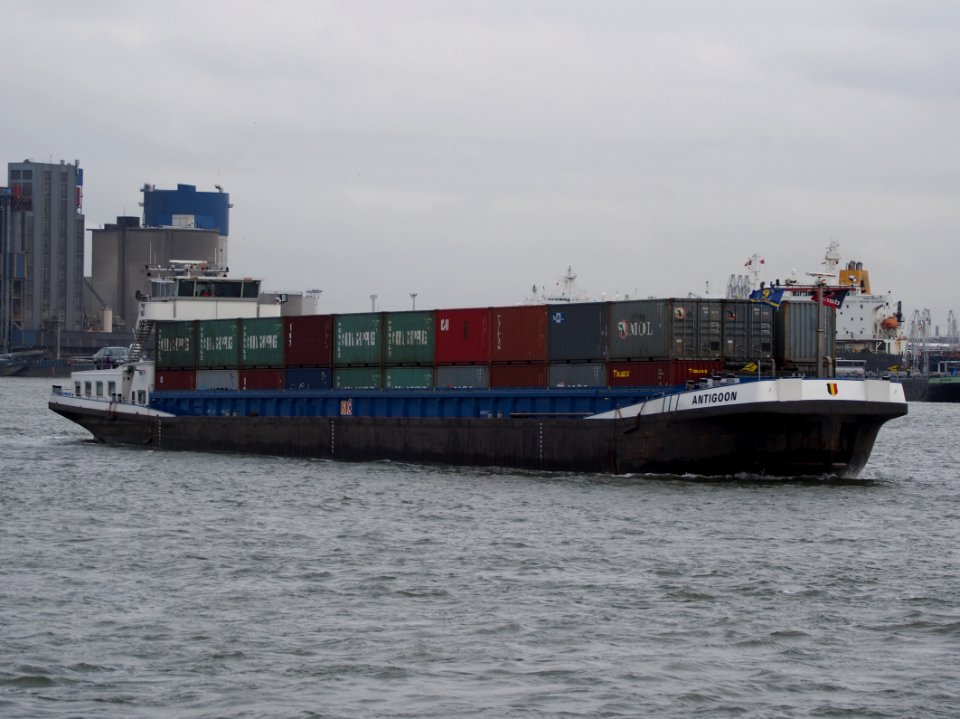 Antigoon (ship, 2002) Port of Antwerp pic4