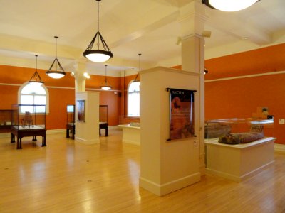 Antiquities room - George Walter Vincent Smith Art Museum - DSC03660