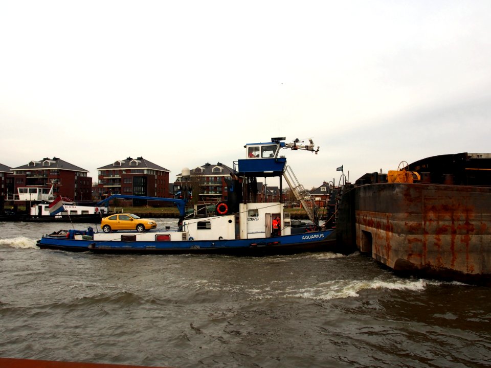 Aquarius, ENI 02104793, pushing Floris, ENI 02316091 & Vertrans 1 pic8