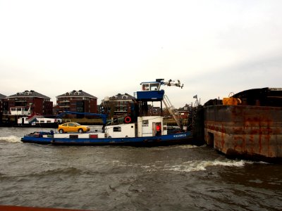 Aquarius, ENI 02104793, pushing Floris, ENI 02316091 & Vertrans 1 pic8