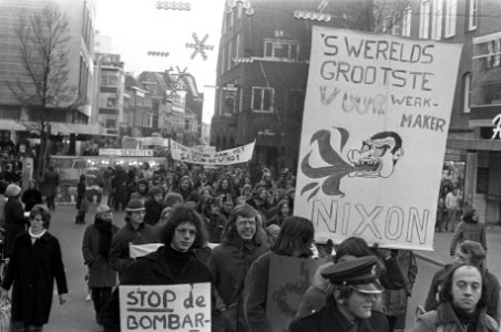 Anti-Nixondemonstratie in Groningen, Bestanddeelnr 926-1286