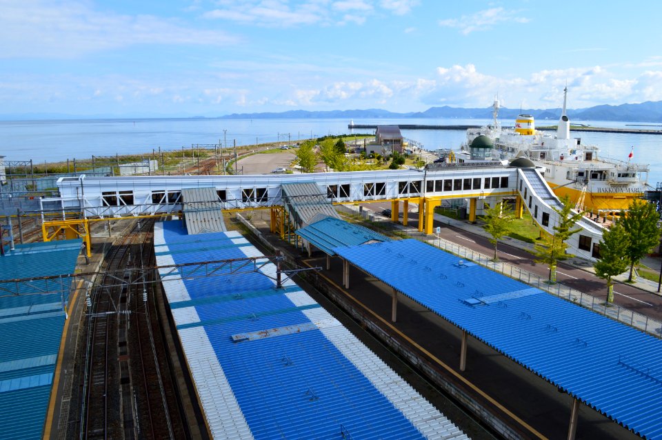 Aomori Station kounai-2
