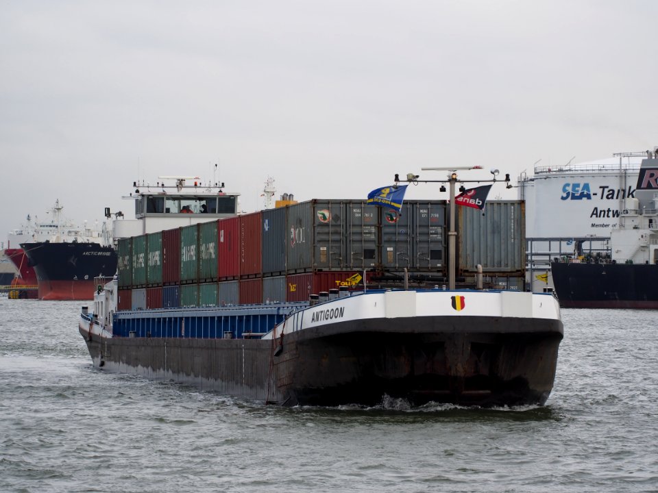 Antigoon (ship, 2002) Port of Antwerp pic5