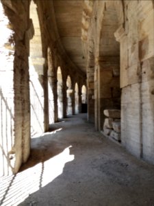 Arènes d'Arles - Couloir extérieur