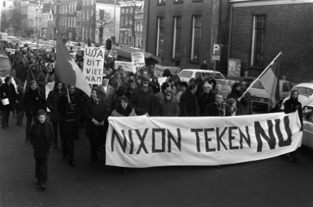 Anti-Nixondemonstratie in Groningen, Bestanddeelnr 926-1287