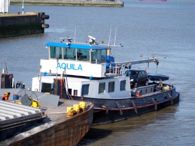 Aquila - ENI 02309873 accessing Zandvlietsluis, Port of Antwerp, pic3
