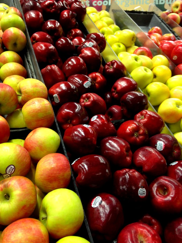 Apples on Display