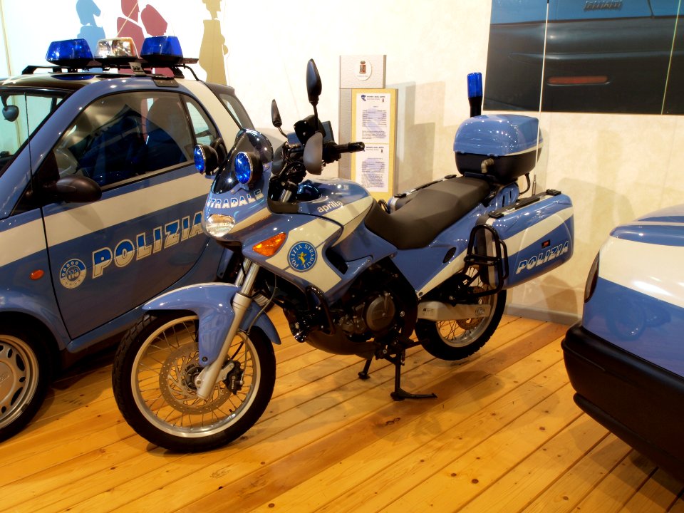 Aprilia of the Polizia Stradale photo-1