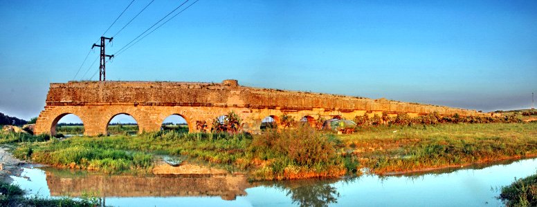 Aqueduc de Zaghouan au sud de la Mohamédia