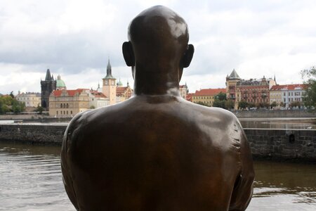 Prague statue shoulders