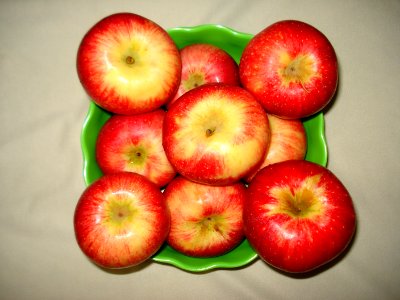 Apples Golden Variety