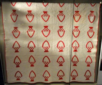 Appique quilt in basket design, by Maria Drummond, Spencerville, Ontario, 1860-1862 - Patricia Harris Gallery of Textiles & Costume, Royal Ontario Museum - DSC09358