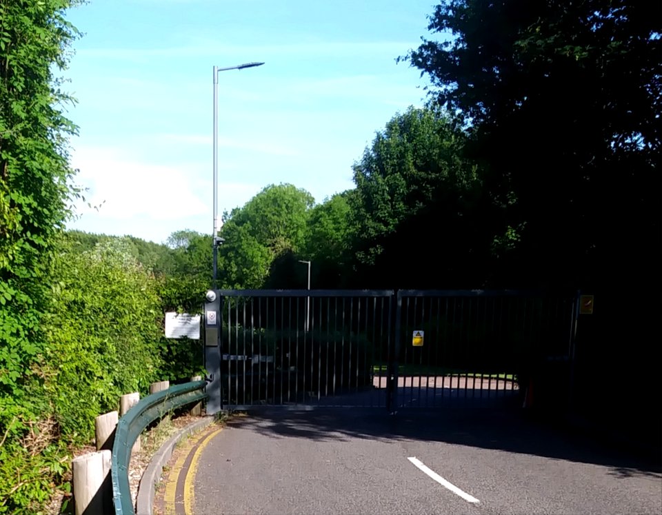 Approach to Brethren Meeting Room, Havant Road, Horndean (May 2019)