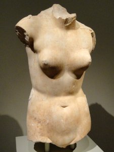 Aphrodite Torso, 200-1 BC, Greek, Hellenistic, perhaps Tarentum, Thasian marble - Cleveland Museum of Art - DSC08229