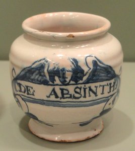 Apothecary Pot with angel label, 1680-1690, London, tin-glazed earthenware - Gardiner Museum, Toronto - DSC01251