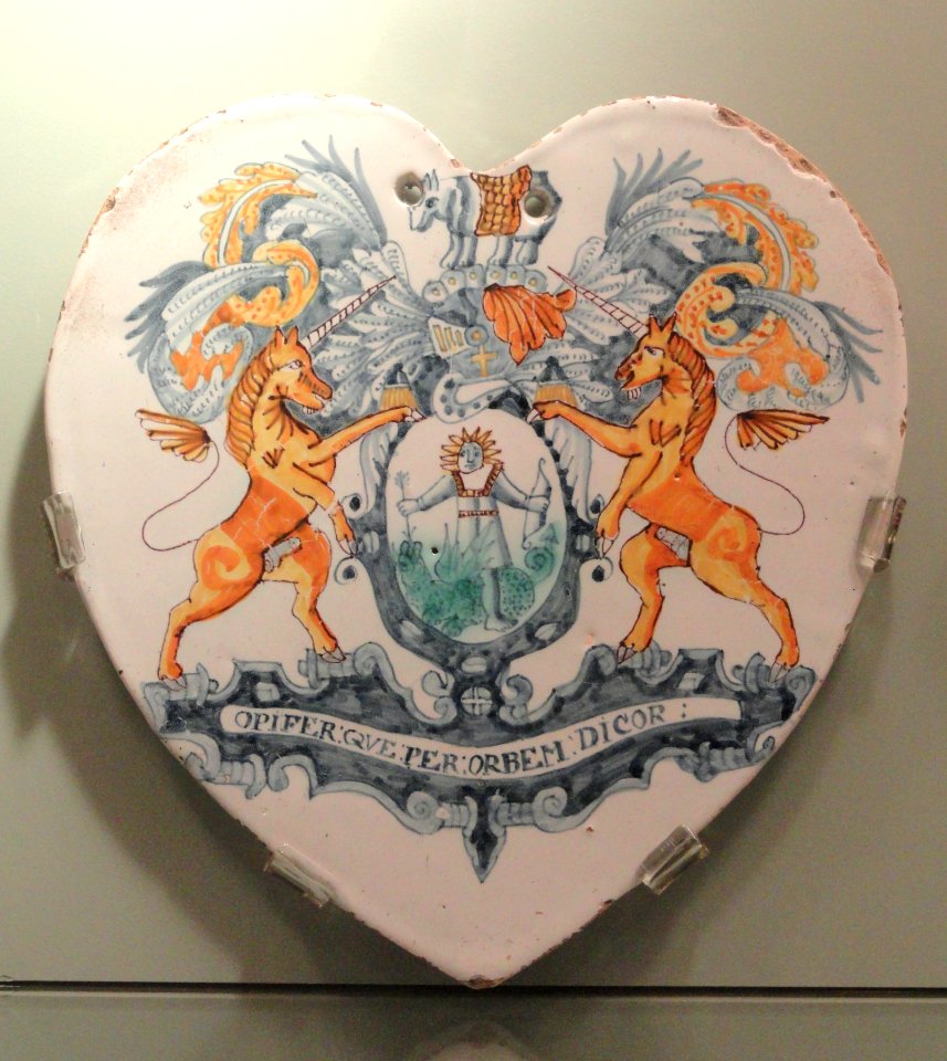 Apothecary Tile, c. 1665, Arms and motto of the London Society of Apothecaries, London, tin-glazed earthenware - Gardiner Museum, Toronto - DSC01254