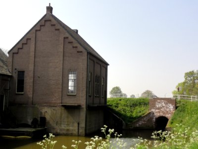 Appeltern, gemaal de Tuut, machinehuis achterkant