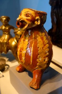 Aquamanile, Brabant, 14th century, glazed ceramic - Cinquantenaire Museum - Brussels, Belgium - DSC08594