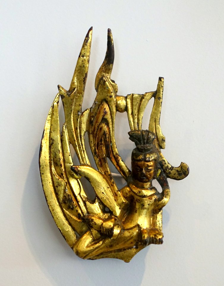 Apsarases, 1 of 5, China, Northern or Eastern Wei dynasty, 500-550 AD, gilt bronze - Arthur M. Sackler Museum, Harvard University - DSC00866