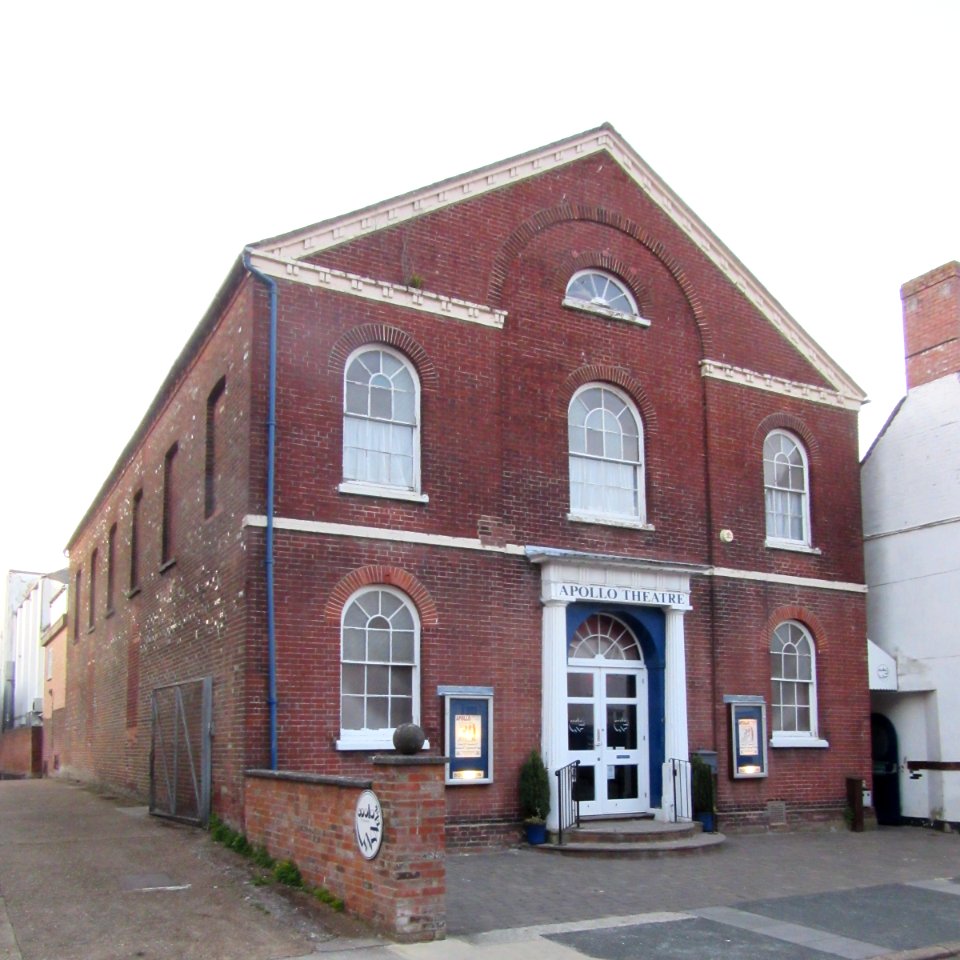 Apollo Theatre (former Victoria Methodist Church), Pyle Street, Newport, Isle of Wight (May 2016) (4)