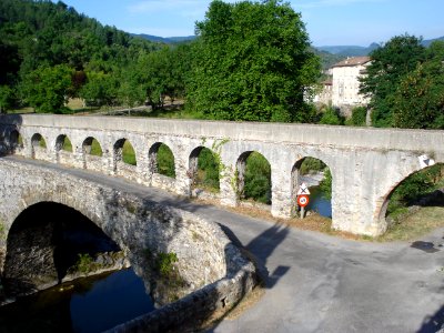 Aquaduct sur l'Arre en aval du Vigan 2