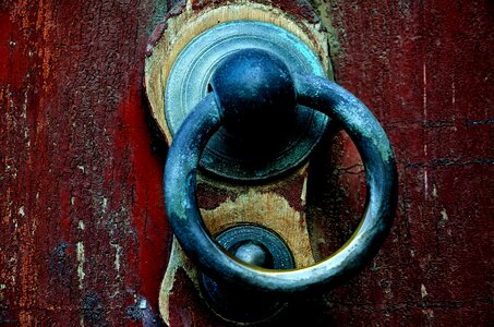 Handle wood house