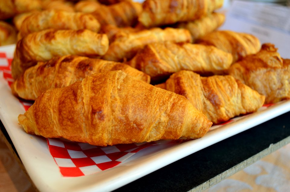 APileOfCroissants2