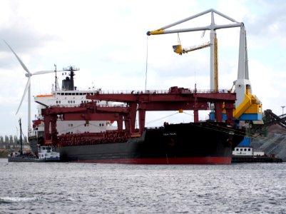 Aqua Pearl - IMO 7909865 - Callsign C6HU6 at the Australiehaven, Port of Amsterdam