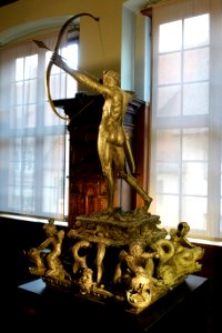 Apollo Fountain by Peter Vischer the younger and Peter Floetner, 1532 AD, cast bronze, view 1 - Stadtmuseum Fembohaus - Nuremberg, Germany - DSC02206