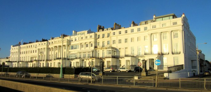 Arundel Terrace, Kemp Town, Brighton (NHLE Code 1377917) (December 2016) (5)