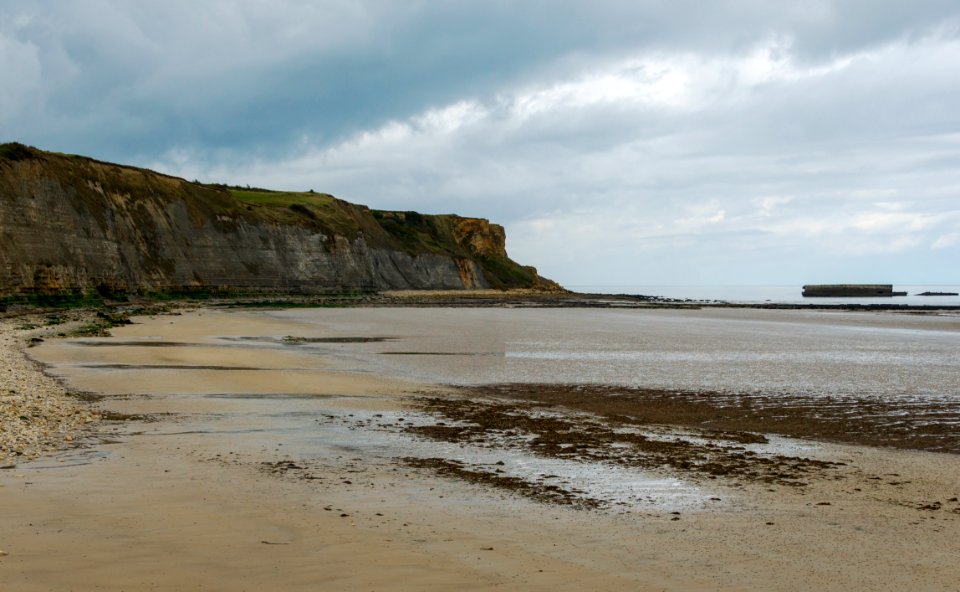 Arromanches-les-Bains Gold Beach Cap Manvieux Mulberry