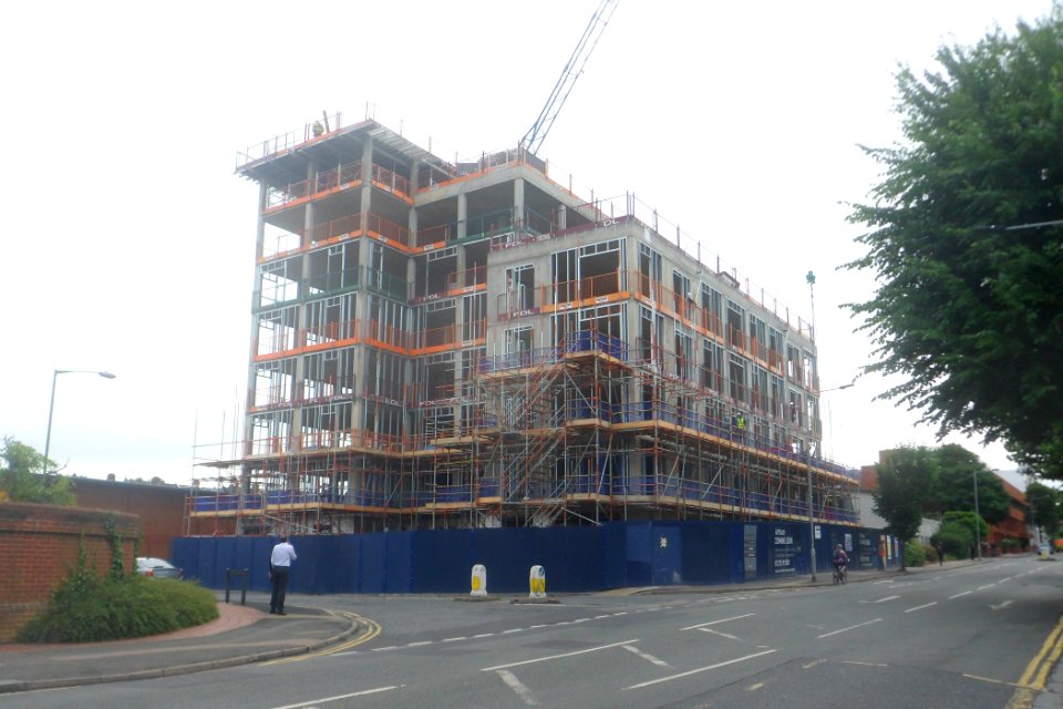 Artisan, 121–125 Davigdor Road, Hove (June 2017, under construction) (1)