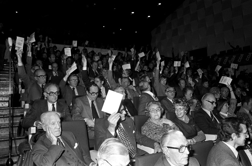 AR-partijraad in Rotterdam stemming, Bestanddeelnr 928-8838