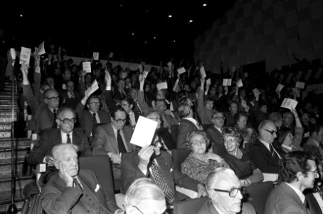 AR-partijraad in Rotterdam stemming, Bestanddeelnr 928-8838