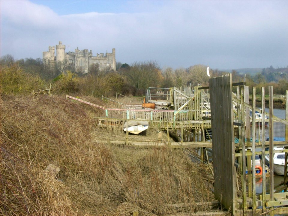 Arundel Castle from river 2