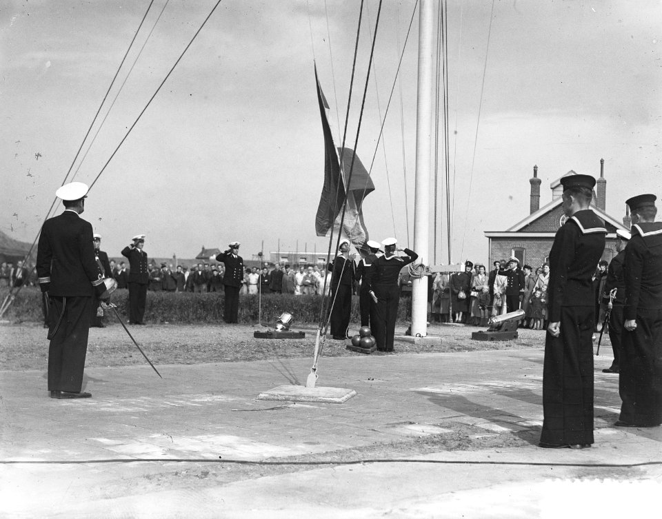 Artillerieschool Fort Erfprins nieuwe commandant Den Helder, Bestanddeelnr 904-7860