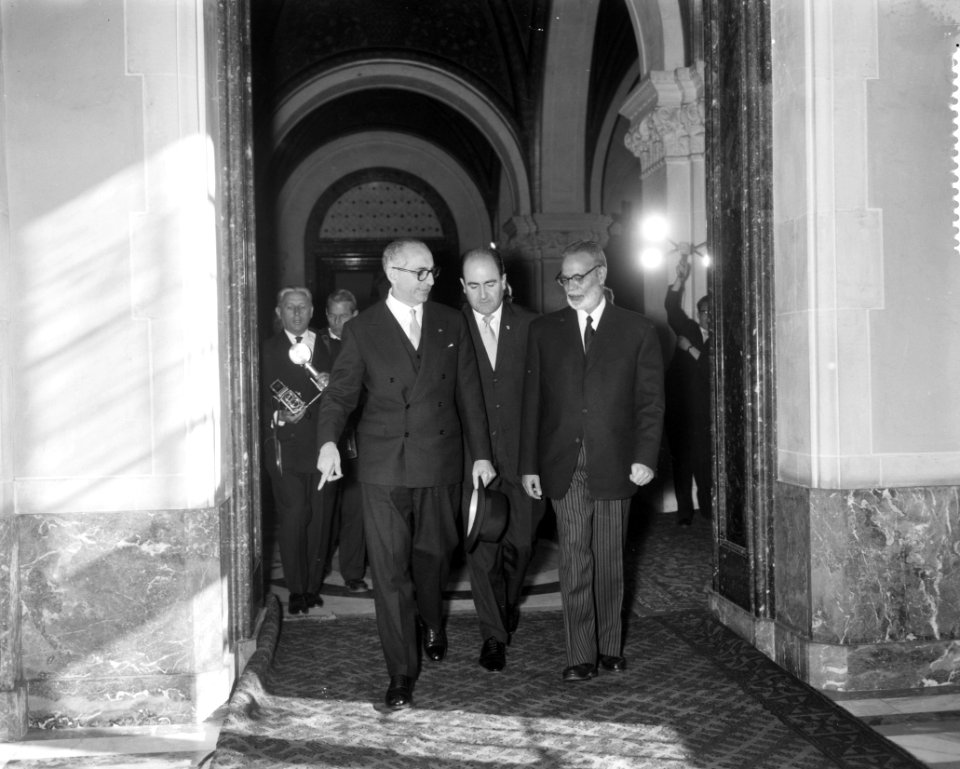 Arturo Frondizi, president van Argentinië in Amsterdam, Amstelhotel, Bestanddeelnr 911-3861