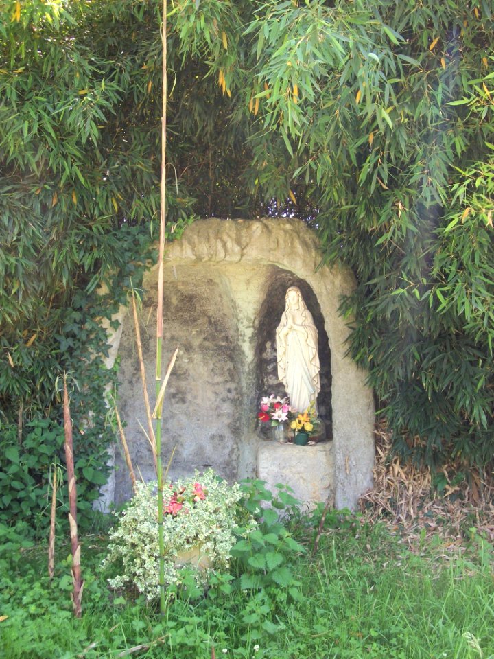 Arné (Hautes-Pyrénées) 01