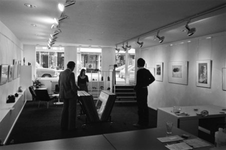 Artigalerie in Spuistraat, Bestanddeelnr 929-3511 photo