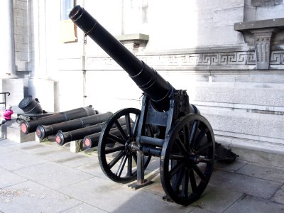 Artillery at the Musée Royal de l'Armée