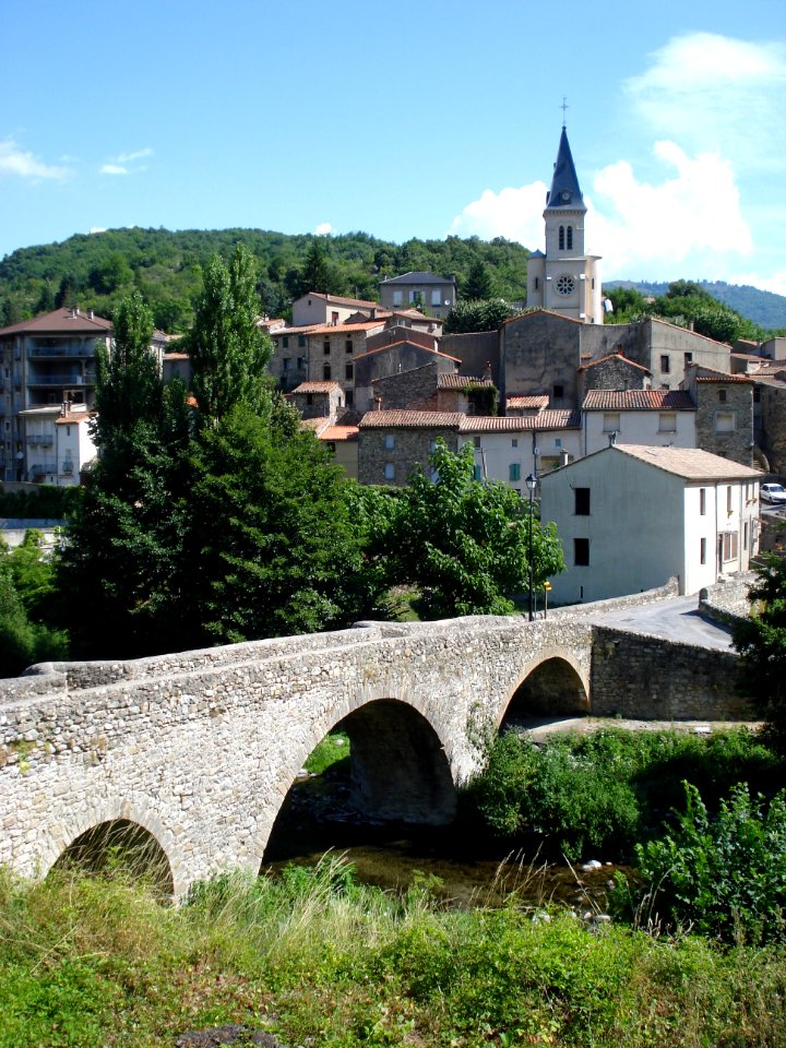 Arre village (Gard, Fr), Arre river, bridge and church