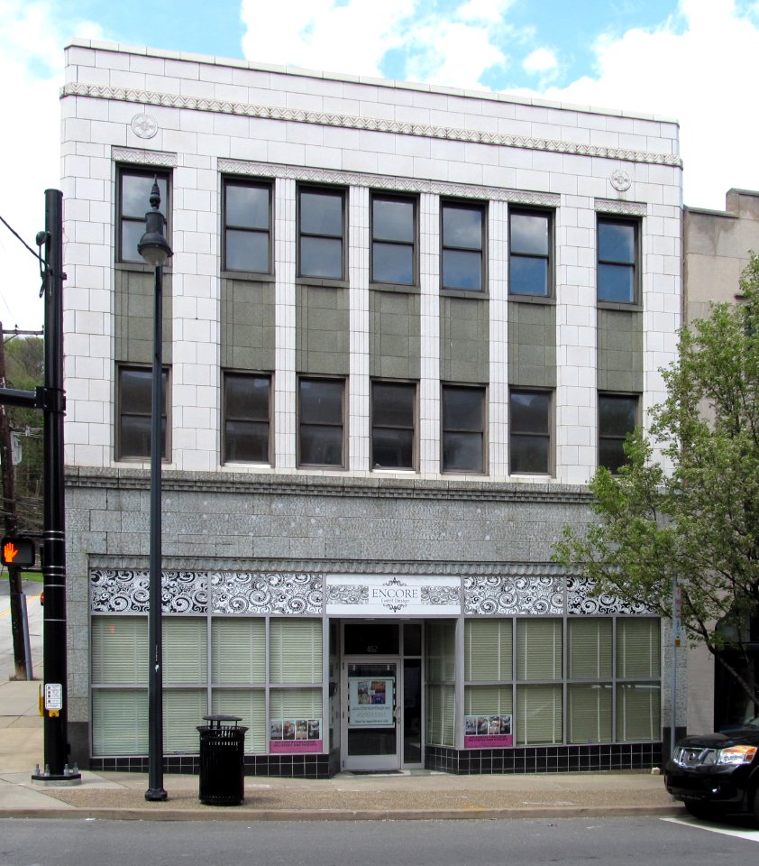 Art Deco building, Main and Wabash, West End, 2021-04-18, 01