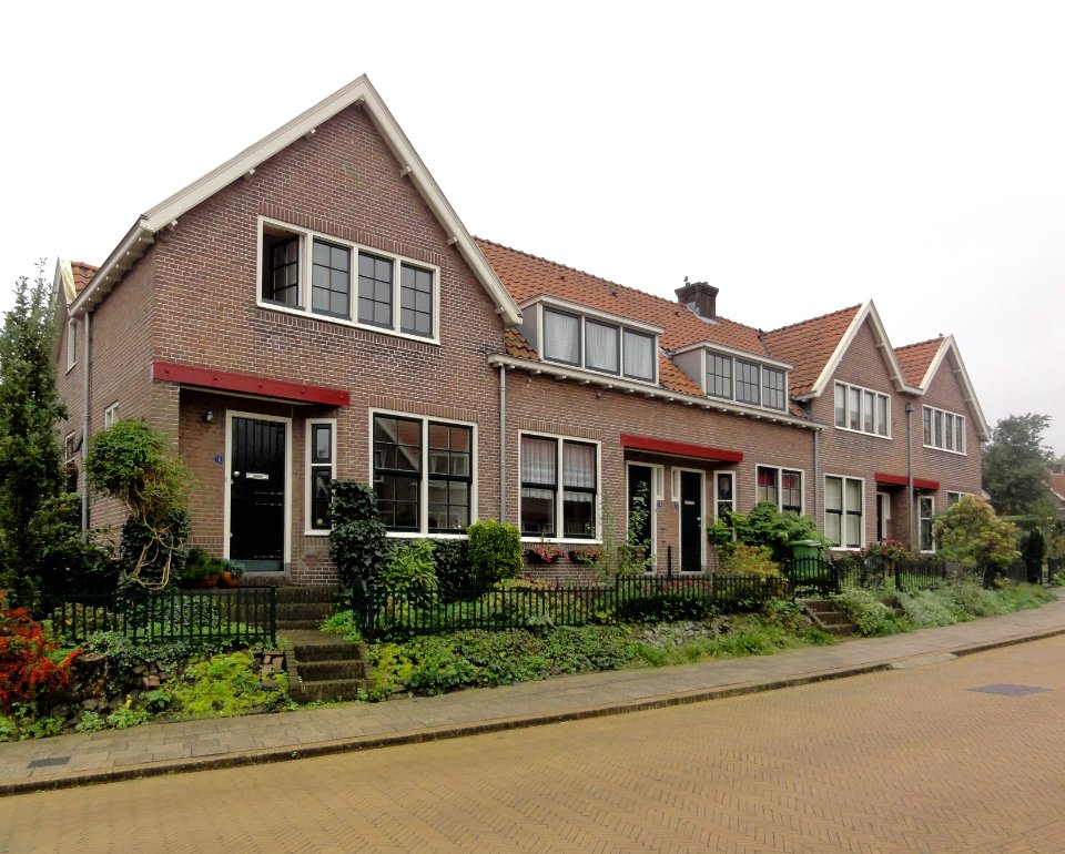 Arnhem Rijksmonument 516820 blok 3e Musschenstraat 1
