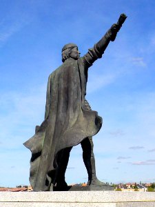 Arroyomolinos - Monumento a Gonzalo Chacón 1