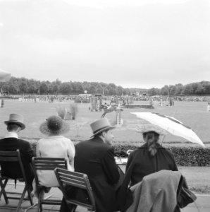 Ascot in Amsterdams Bos (Concours Hippique tgv 66 e Lustrum Amsterdamse stude, Bestanddeelnr 914-0867