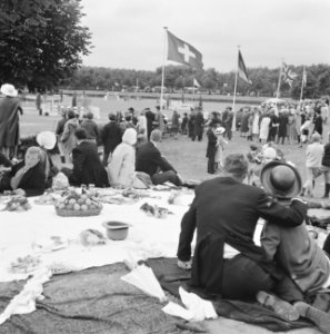 Ascot in Amsterdams Bos (Concours Hippique tgv 66 e Lustrum Amsterdamse stude, Bestanddeelnr 914-0873