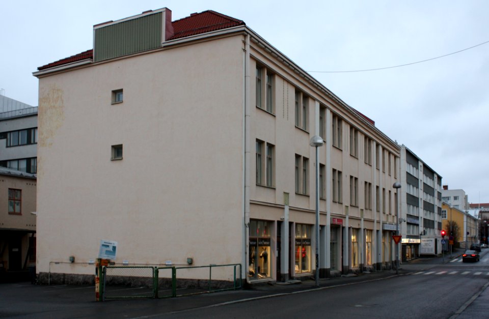 Asemakatu 12 Oulu 20111105 02