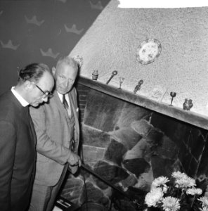 Artiesten-societeit te Hilversum geopend, Burgemeester Boot van Hilversum opent , Bestanddeelnr 918-1455